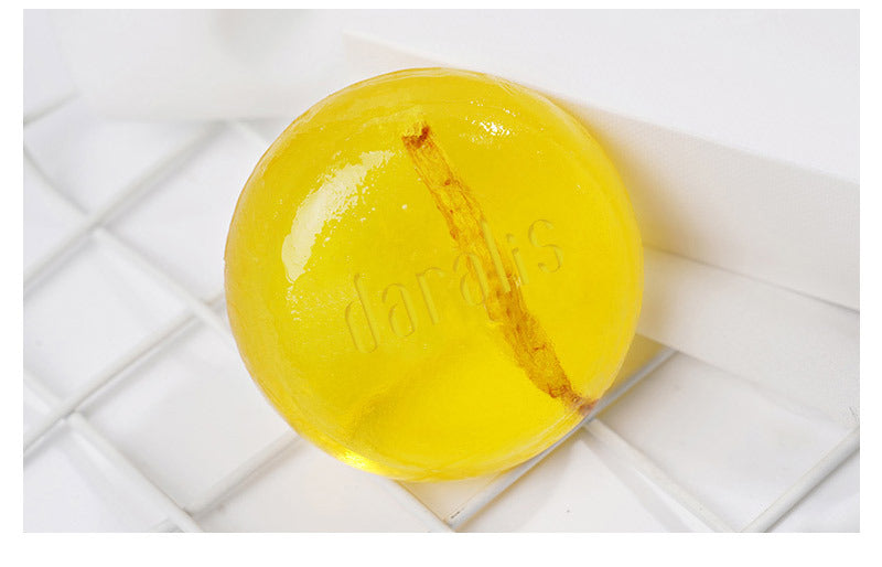 Ginseng Oil Control Whitening Cleansing Bar